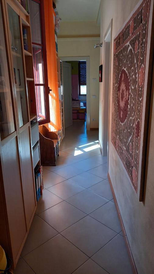 Apartment Accesso Diretto Sul Mare Maredilucecala Calambrone