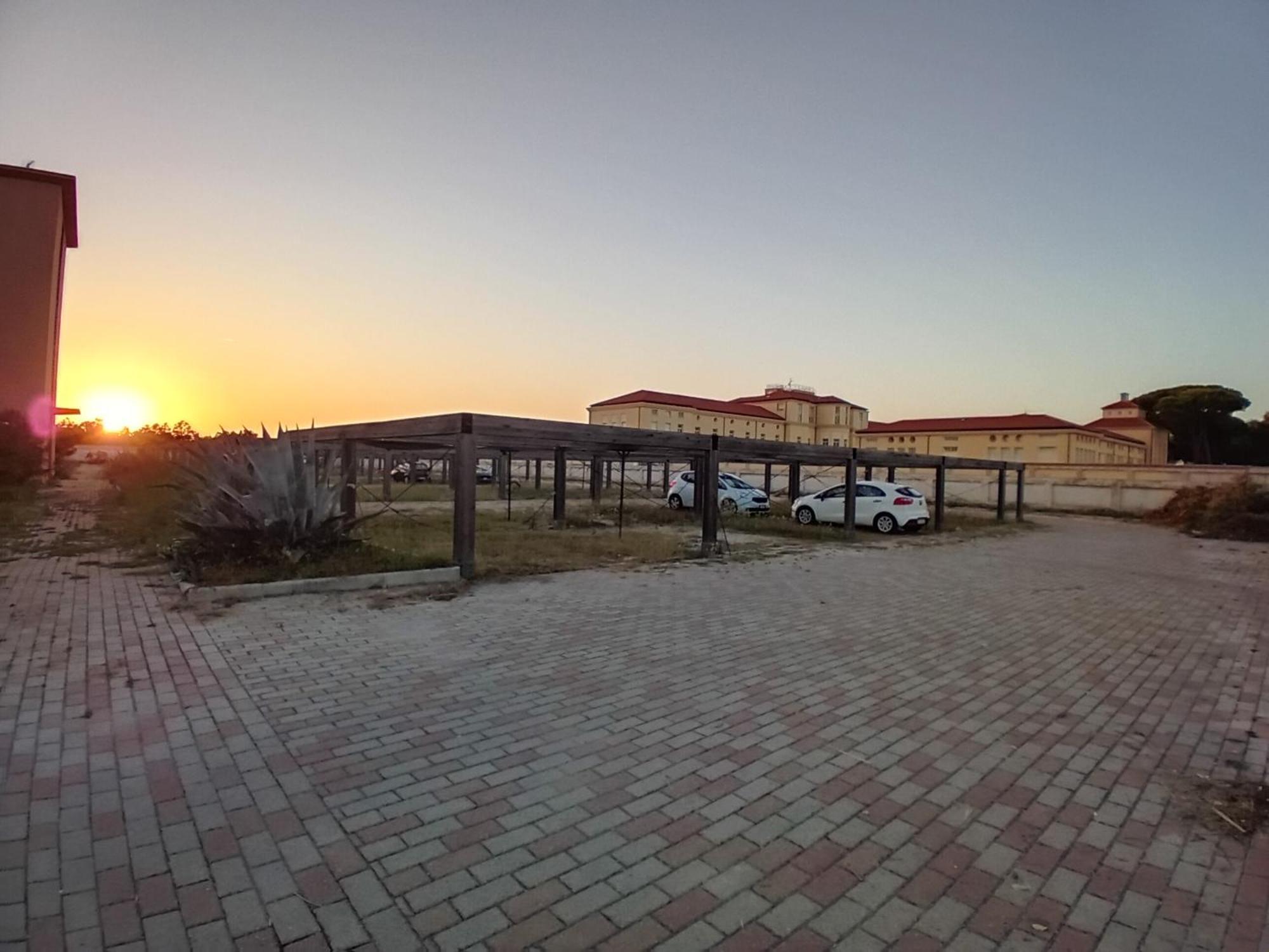 Appartement Accesso Diretto Sul Mare Maredilucecala Calambrone